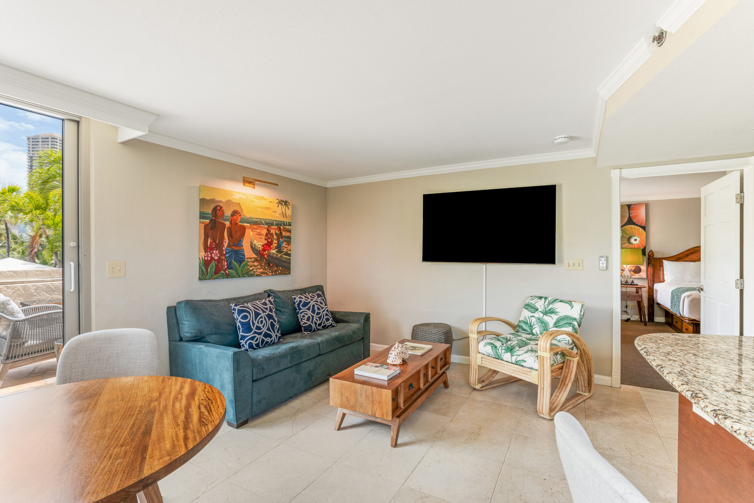 Family Suite w/ Park & Pool Views, Full Kitchen, 2 Queens | Luana