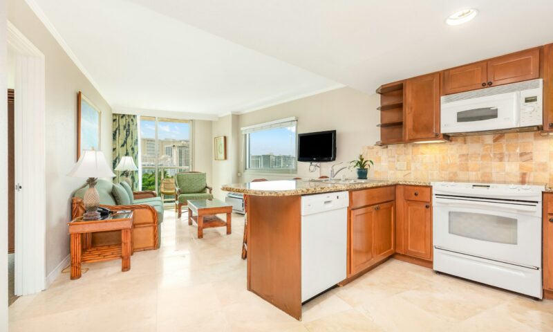 Ocean View One Bedroom Suite With Kitchen